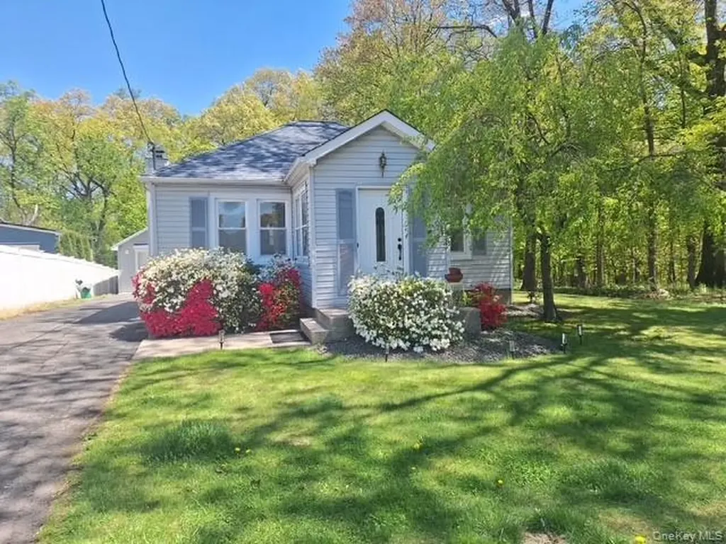 101 Gatto Lane Pearl River NY 10965