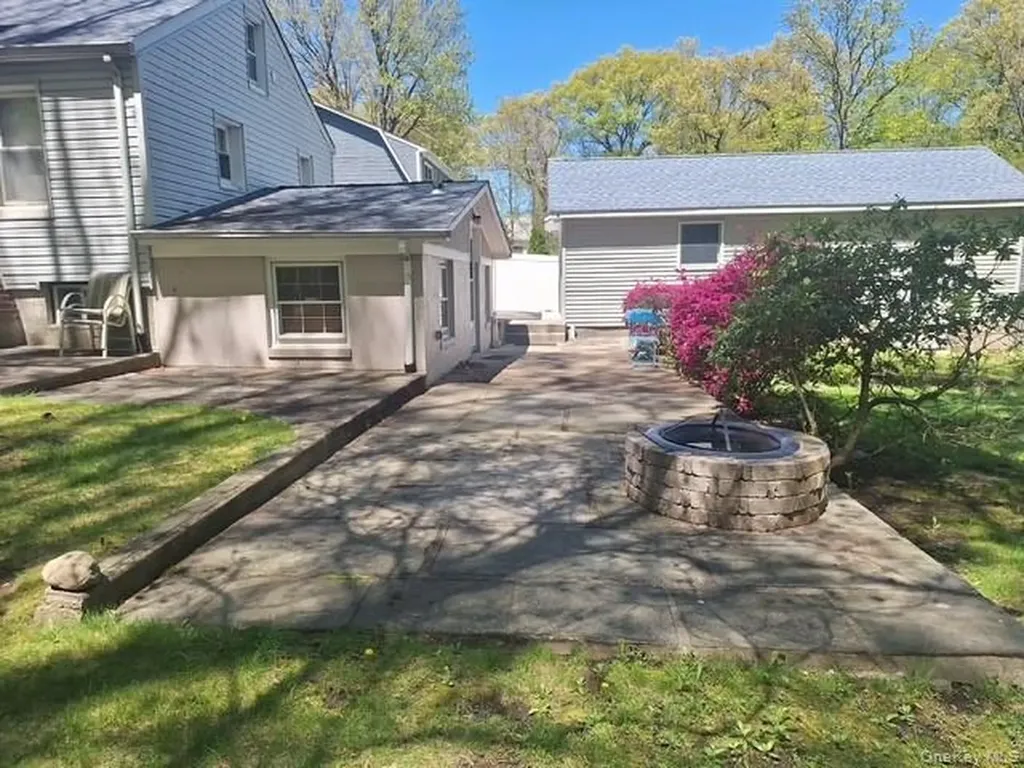 101 Gatto Lane Pearl River NY 10965