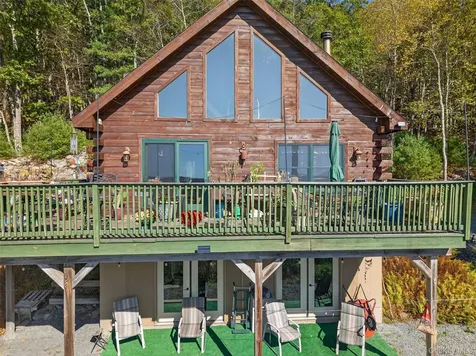 129 Hallock Road Barryville NY 12719