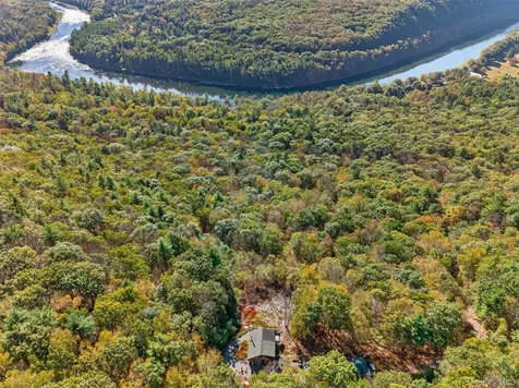 129 Hallock Road Barryville NY 12719