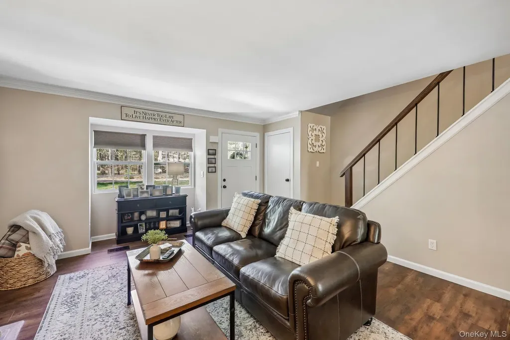 13 Rutledge Commons Yaphank NY 11980