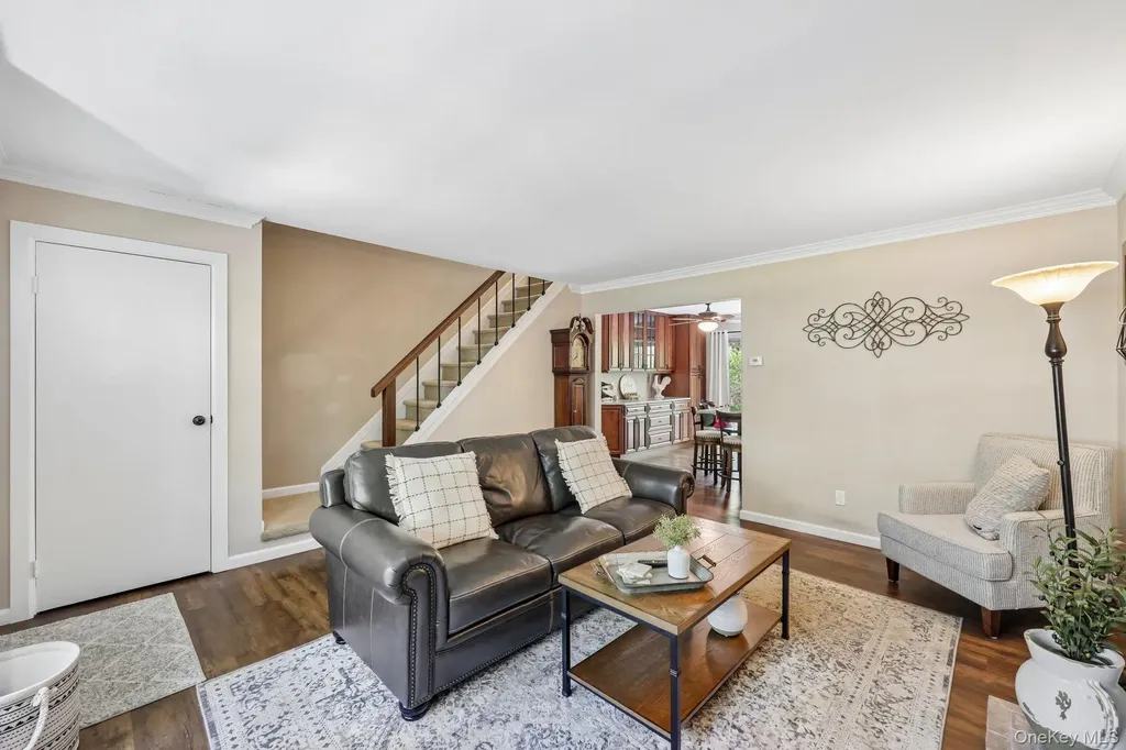 13 Rutledge Commons Yaphank NY 11980