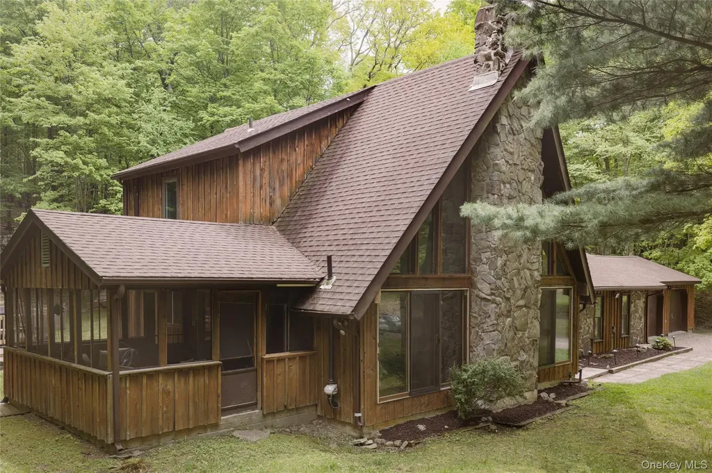 91 W Corbett Road Montgomery NY 12549