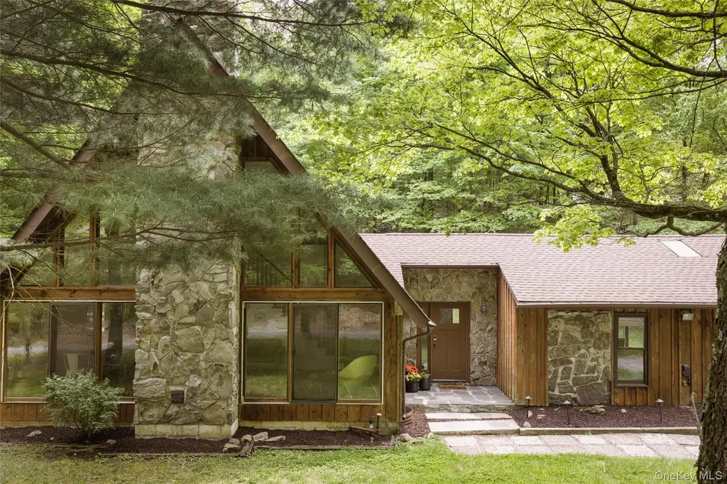 91 W Corbett Road Montgomery NY 12549