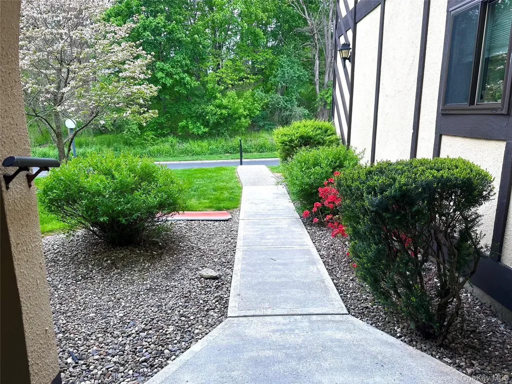 3 Loudon Drive Fishkill NY 12524