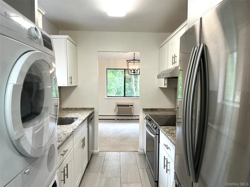 3 Loudon Drive Fishkill NY 12524