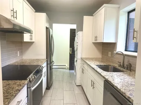 3 Loudon Drive Fishkill NY 12524