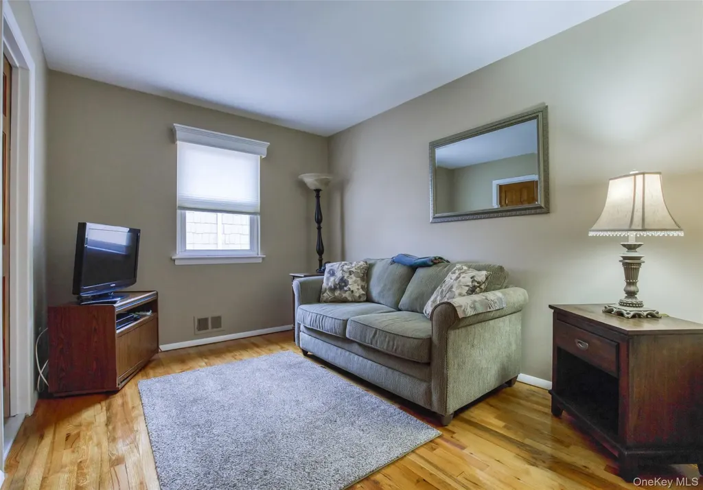 132 Forest Street Staten Island NY 10314