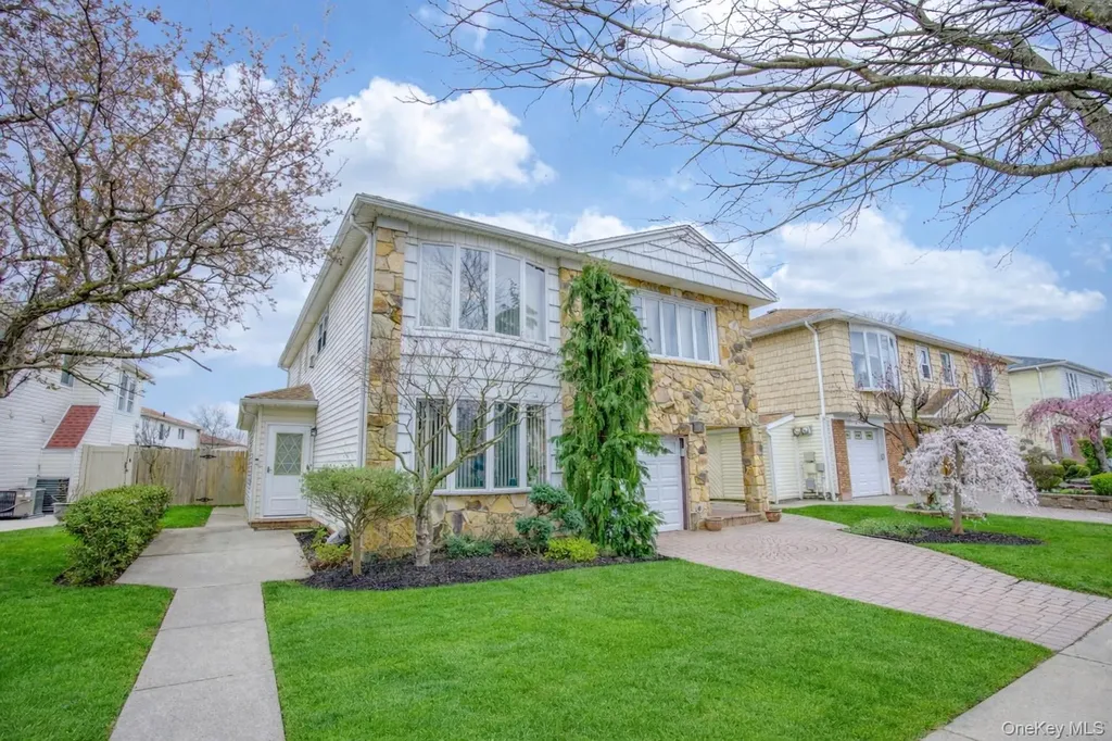 132 Forest Street Staten Island NY 10314