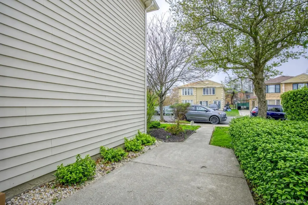 132 Forest Street Staten Island NY 10314