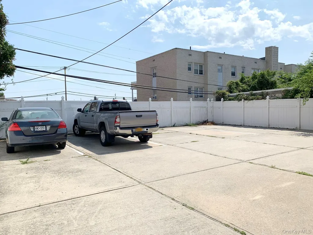 364 E Broadway Long Beach NY 11561