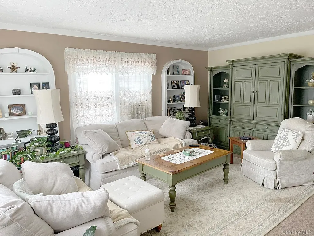364 E Broadway Long Beach NY 11561
