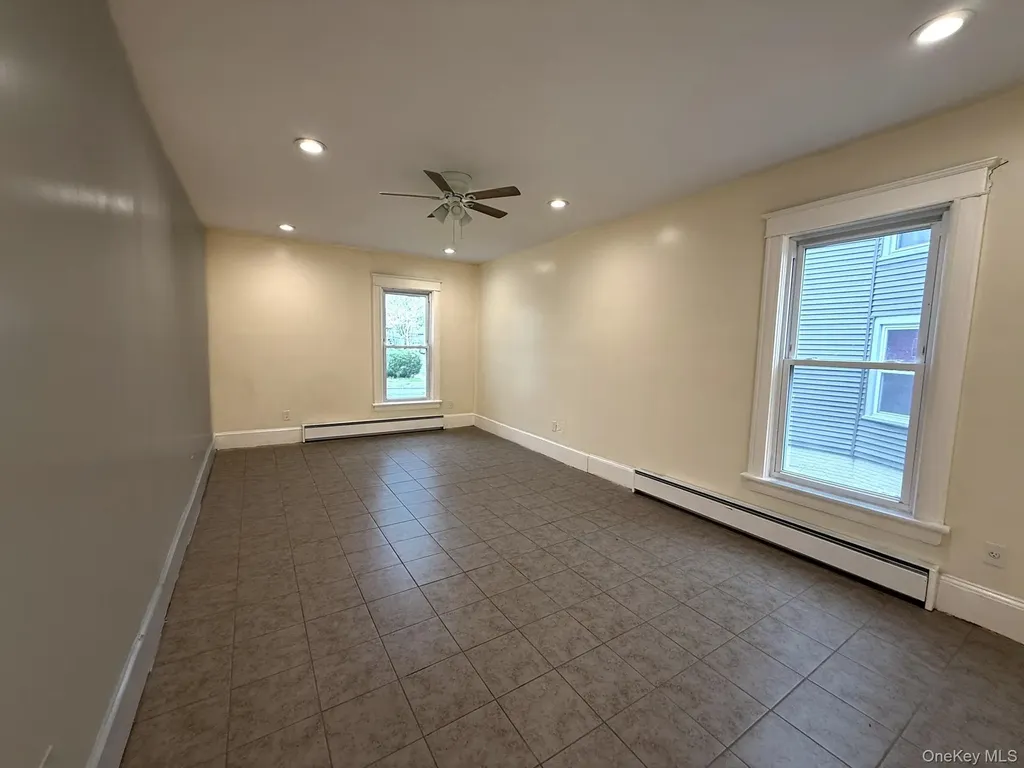 8 Fox Terrace Poughkeepsie NY 12603