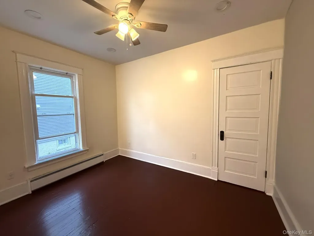 8 Fox Terrace Poughkeepsie NY 12603