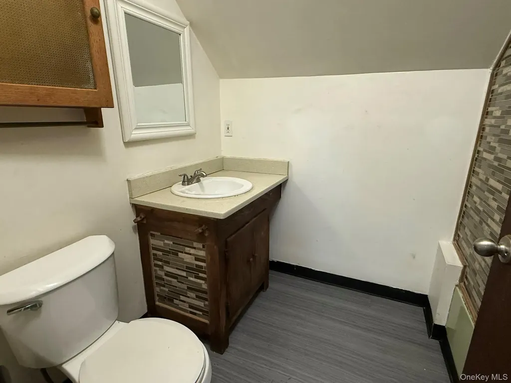 8 Fox Terrace Poughkeepsie NY 12603