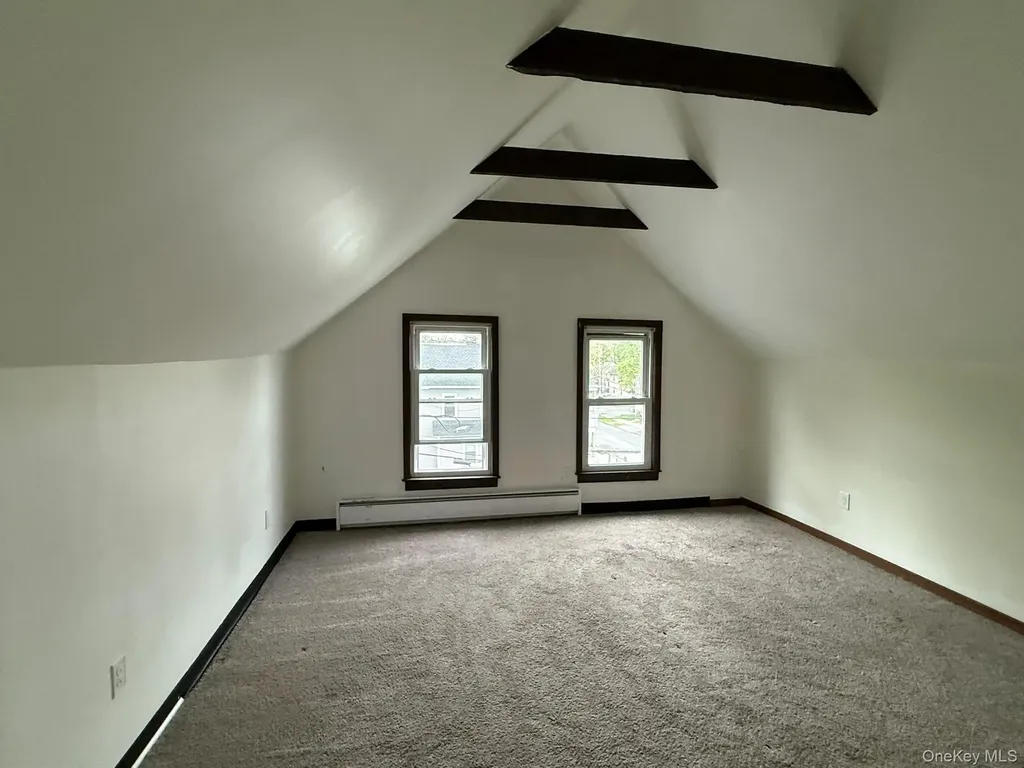 8 Fox Terrace Poughkeepsie NY 12603