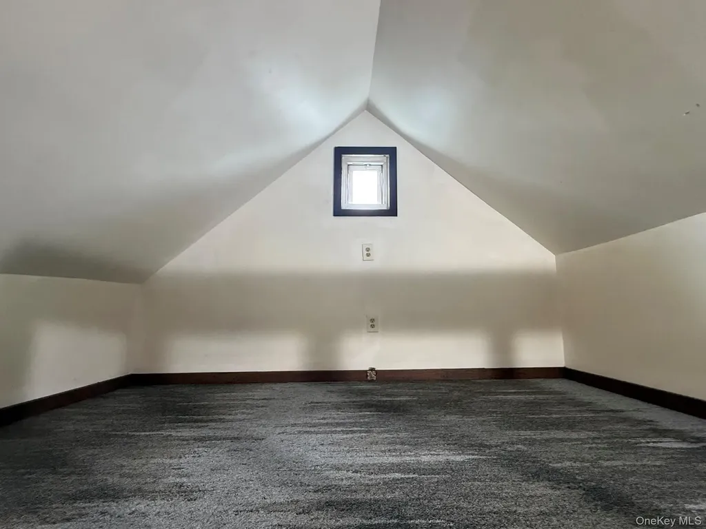 8 Fox Terrace Poughkeepsie NY 12603