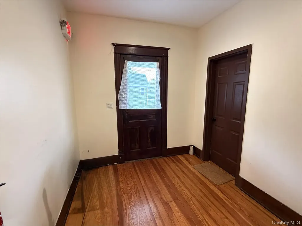 8 Fox Terrace Poughkeepsie NY 12603