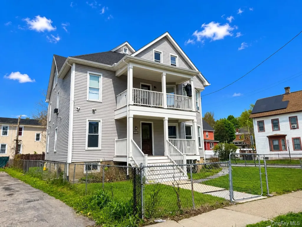 8 Fox Terrace Poughkeepsie NY 12603