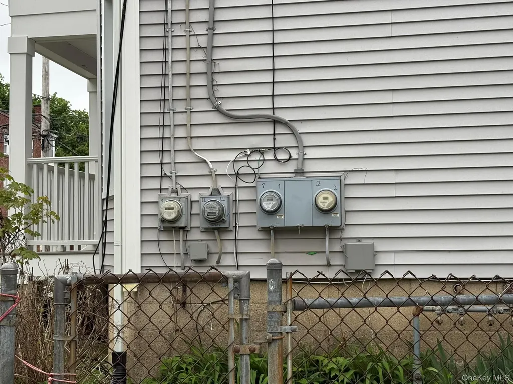 8 Fox Terrace Poughkeepsie NY 12603