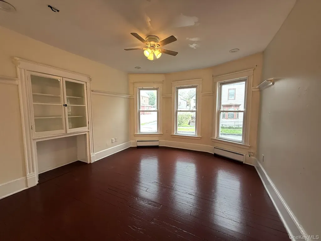 8 Fox Terrace Poughkeepsie NY 12603