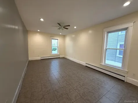 8 Fox Terrace Poughkeepsie NY 12603