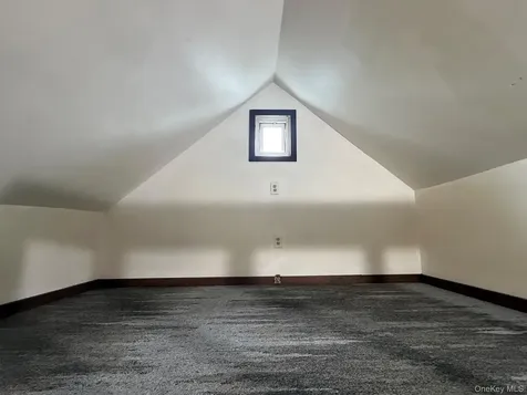 8 Fox Terrace Poughkeepsie NY 12603