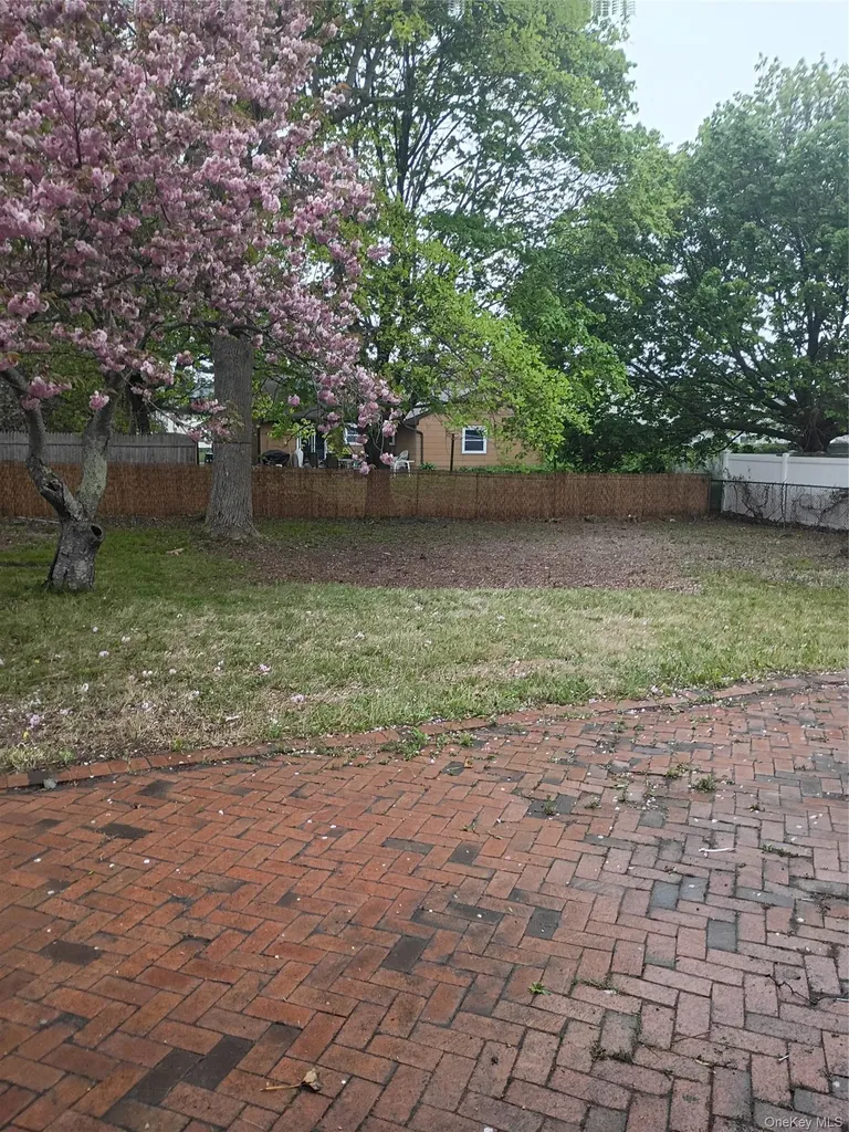 34 Michael Avenue Bellport NY 11713