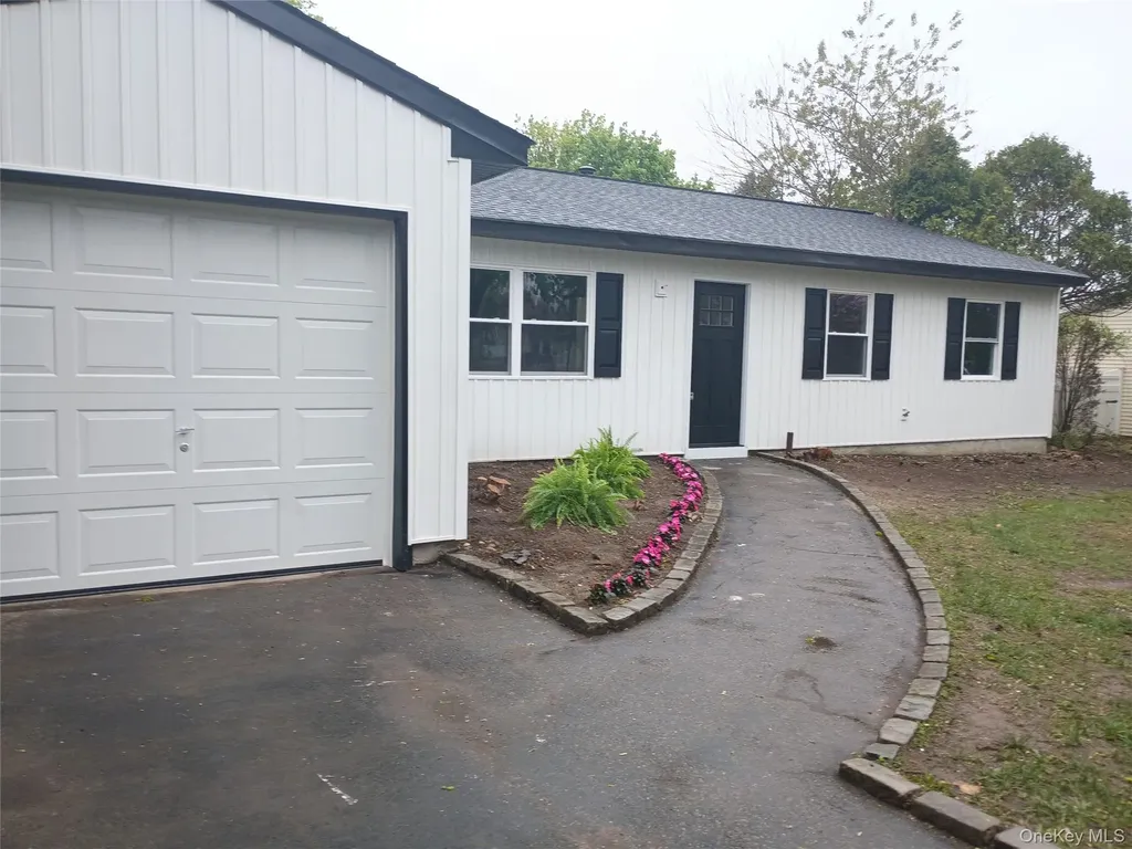 34 Michael Avenue Bellport NY 11713