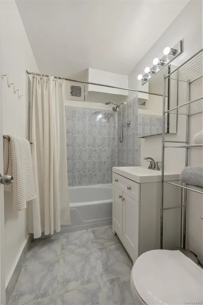 415 Argyle Road Brooklyn NY 11218
