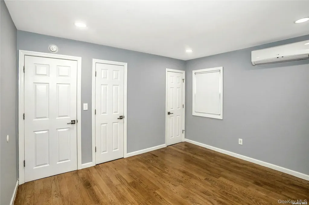 865 Grand Boulevard Westbury NY 11590