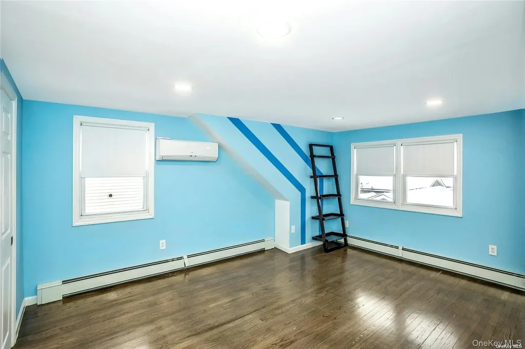 865 Grand Boulevard Westbury NY 11590