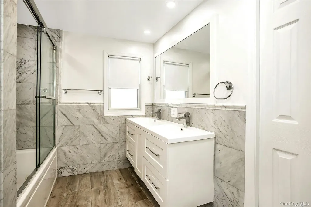 865 Grand Boulevard Westbury NY 11590