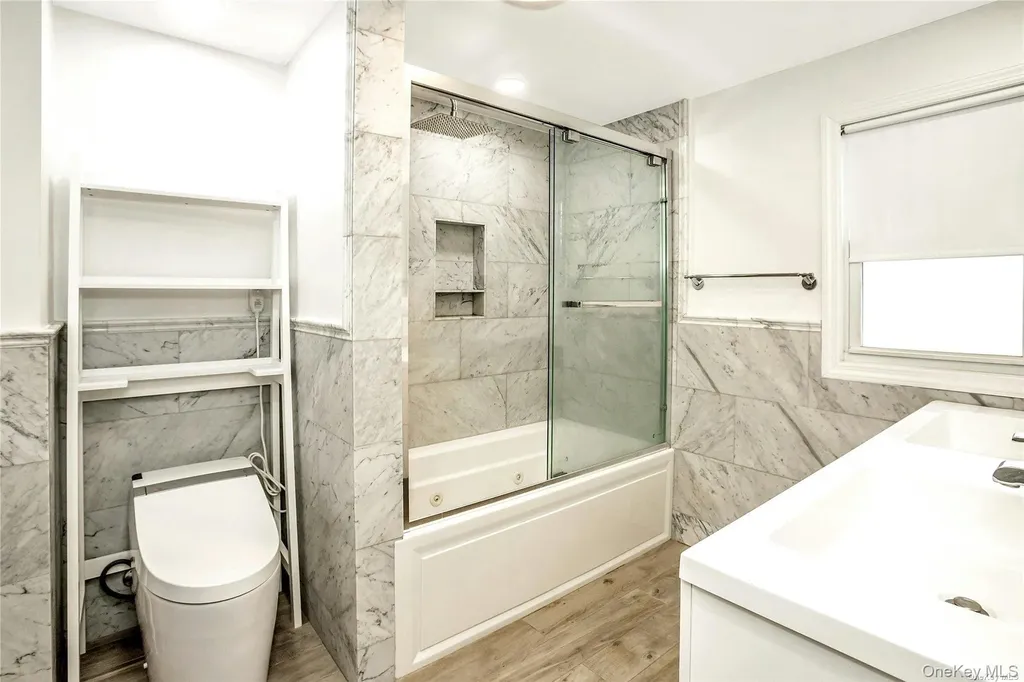 865 Grand Boulevard Westbury NY 11590