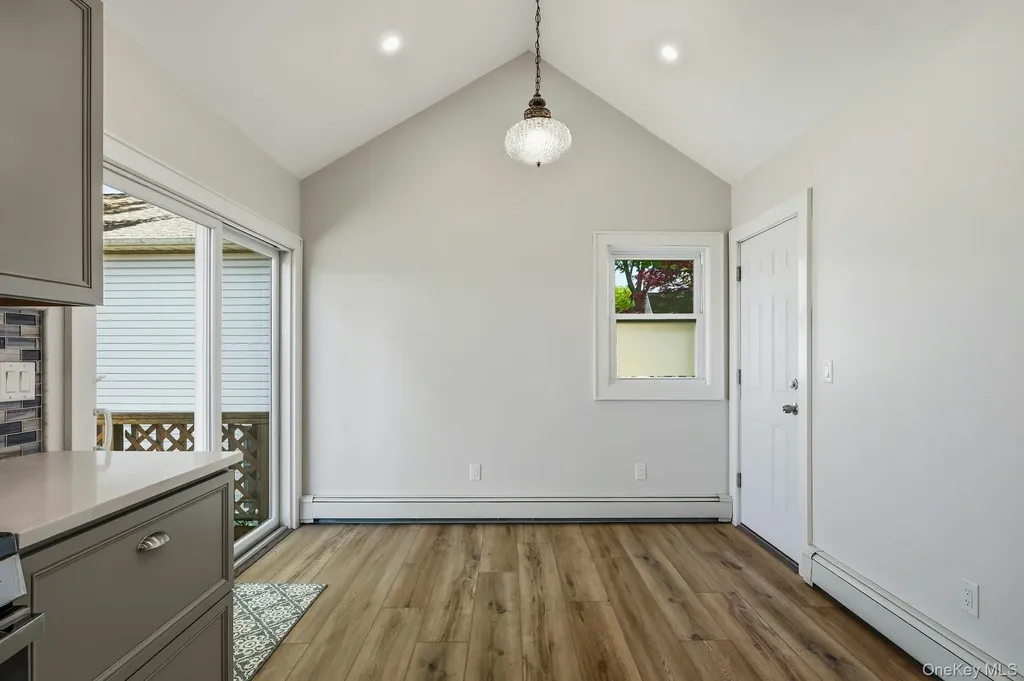 171 Taft Crescent Centerport NY 11721