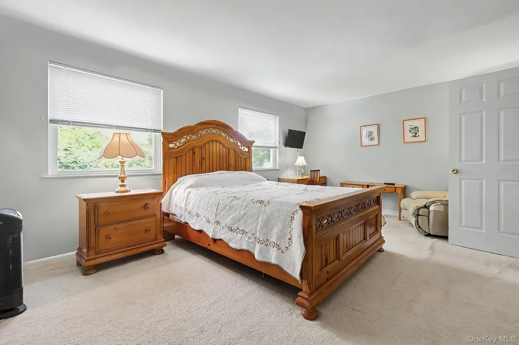 158 Rolling Way Peekskill NY 10566