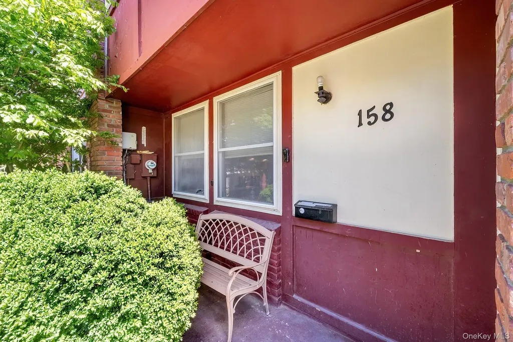 158 Rolling Way Peekskill NY 10566