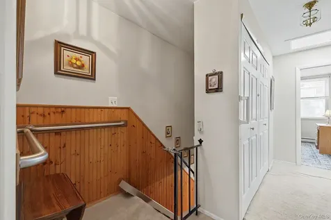 158 Rolling Way Peekskill NY 10566