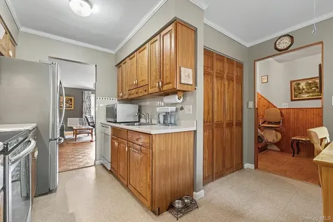 158 Rolling Way Peekskill NY 10566