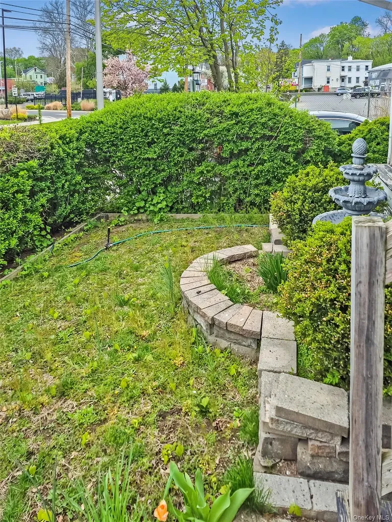 163 N Hamilton Street Poughkeepsie NY 12601