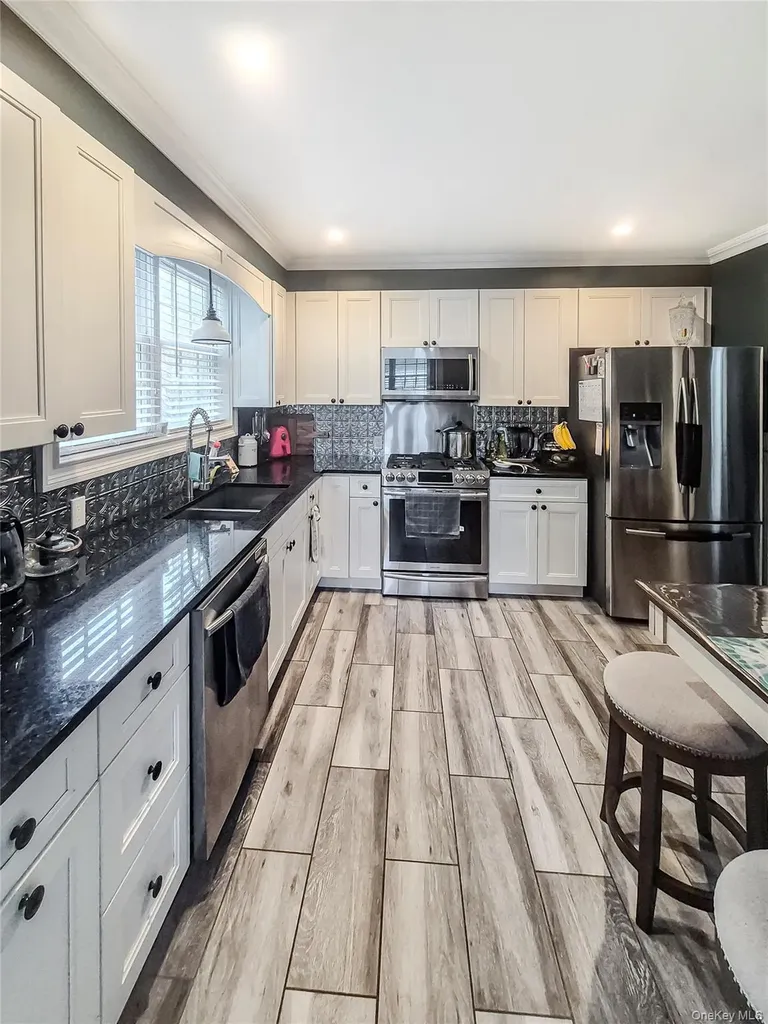 163 N Hamilton Street Poughkeepsie NY 12601