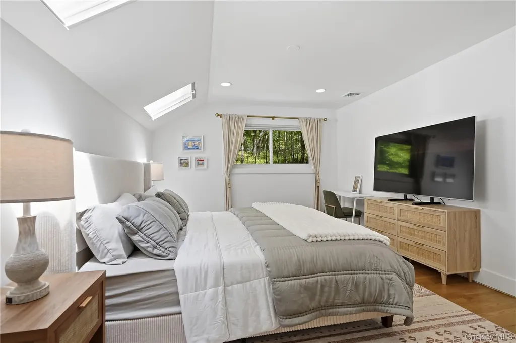61 Cliffside Lane Mount Kisco NY 10549