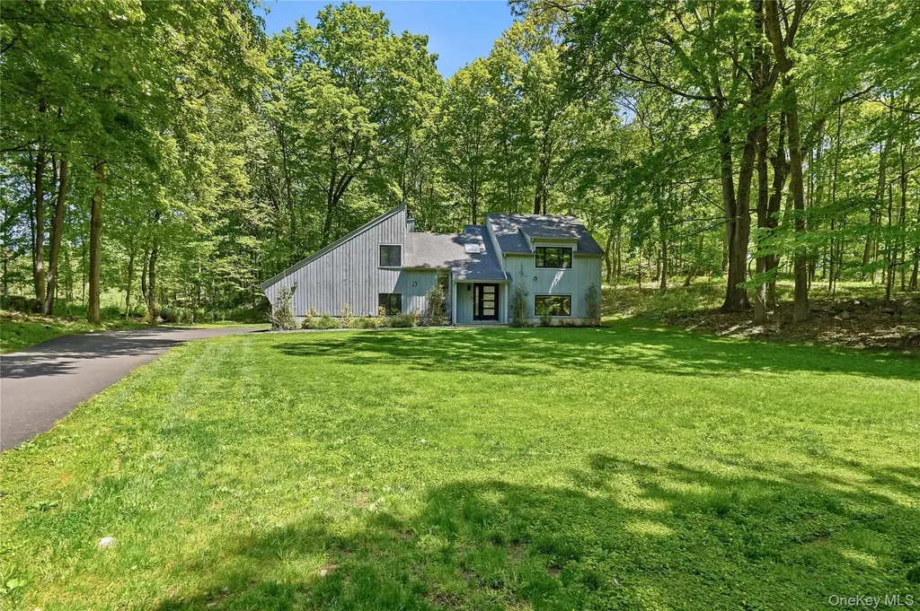 61 Cliffside Lane Mount Kisco NY 10549