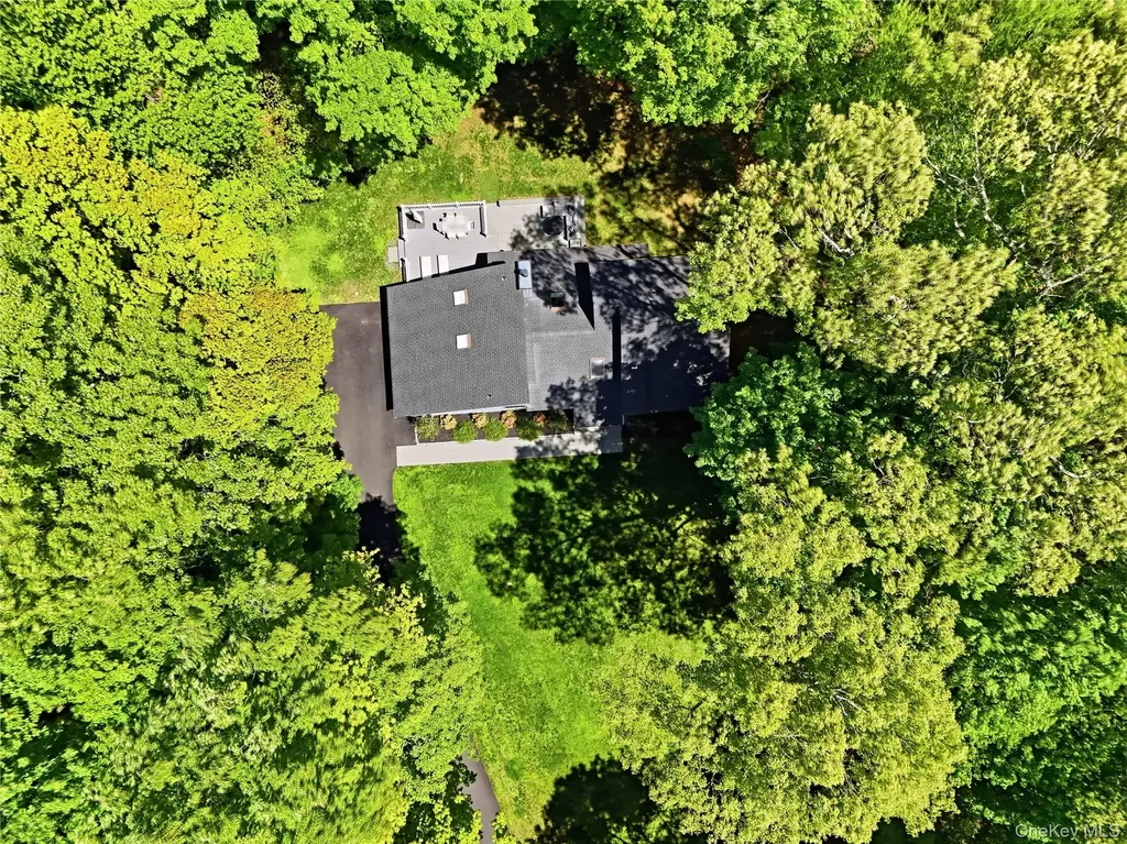 61 Cliffside Lane Mount Kisco NY 10549