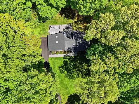 61 Cliffside Lane Mount Kisco NY 10549