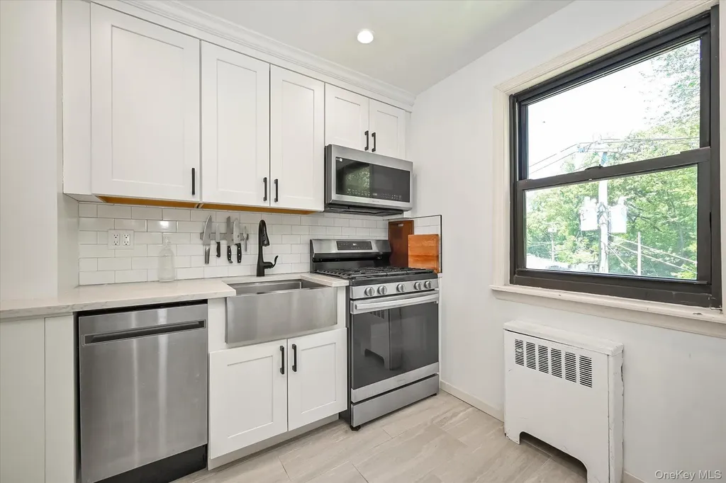 4 East Mill Drive Great Neck NY 11021