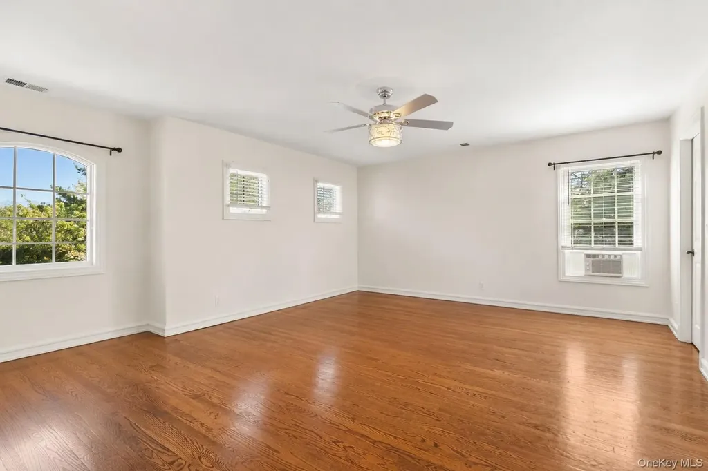 1 Daniels Way Bay Shore NY 11706
