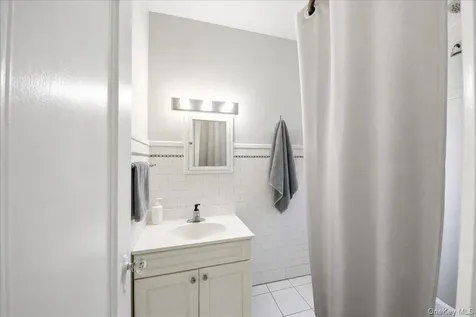 2041 Hobart Avenue Bronx NY 10461