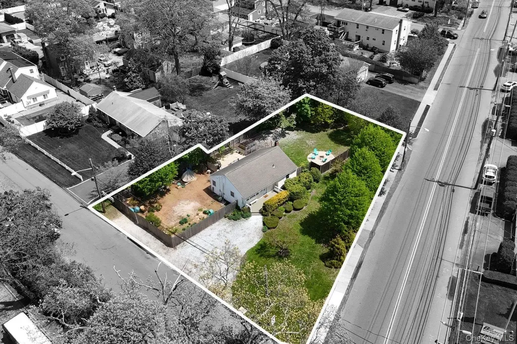 359 Moffitt Boulevard Islip NY 11751