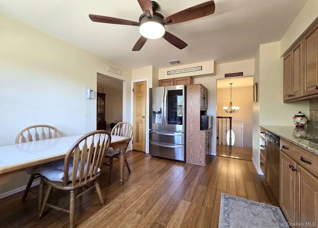 76 Webster Avenue Ronkonkoma NY 11779